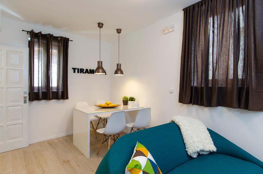 Apartments & Rooms Tiramola - Old Town トロギール 部屋 写真