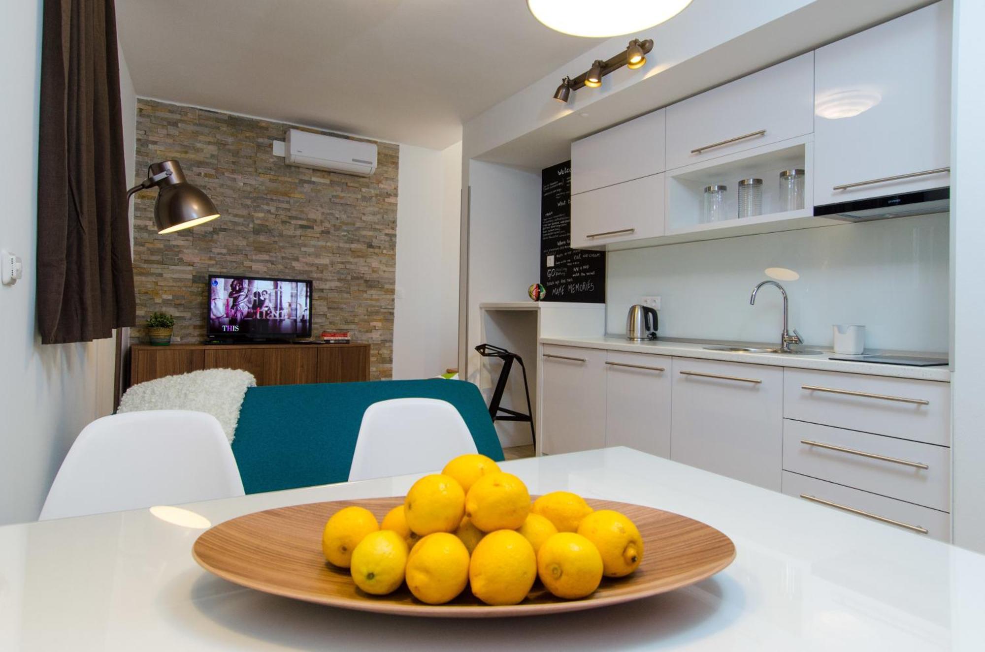 Apartments & Rooms Tiramola - Old Town トロギール 部屋 写真